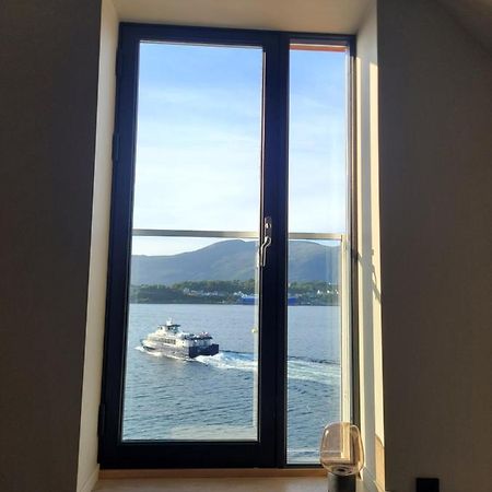 Single Elegant Room I Sentrum- Sea View โอเลซุนด์ ภายนอก รูปภาพ