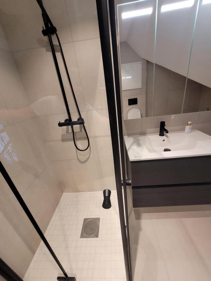 Single Elegant Room I Sentrum- Sea View โอเลซุนด์ ภายนอก รูปภาพ